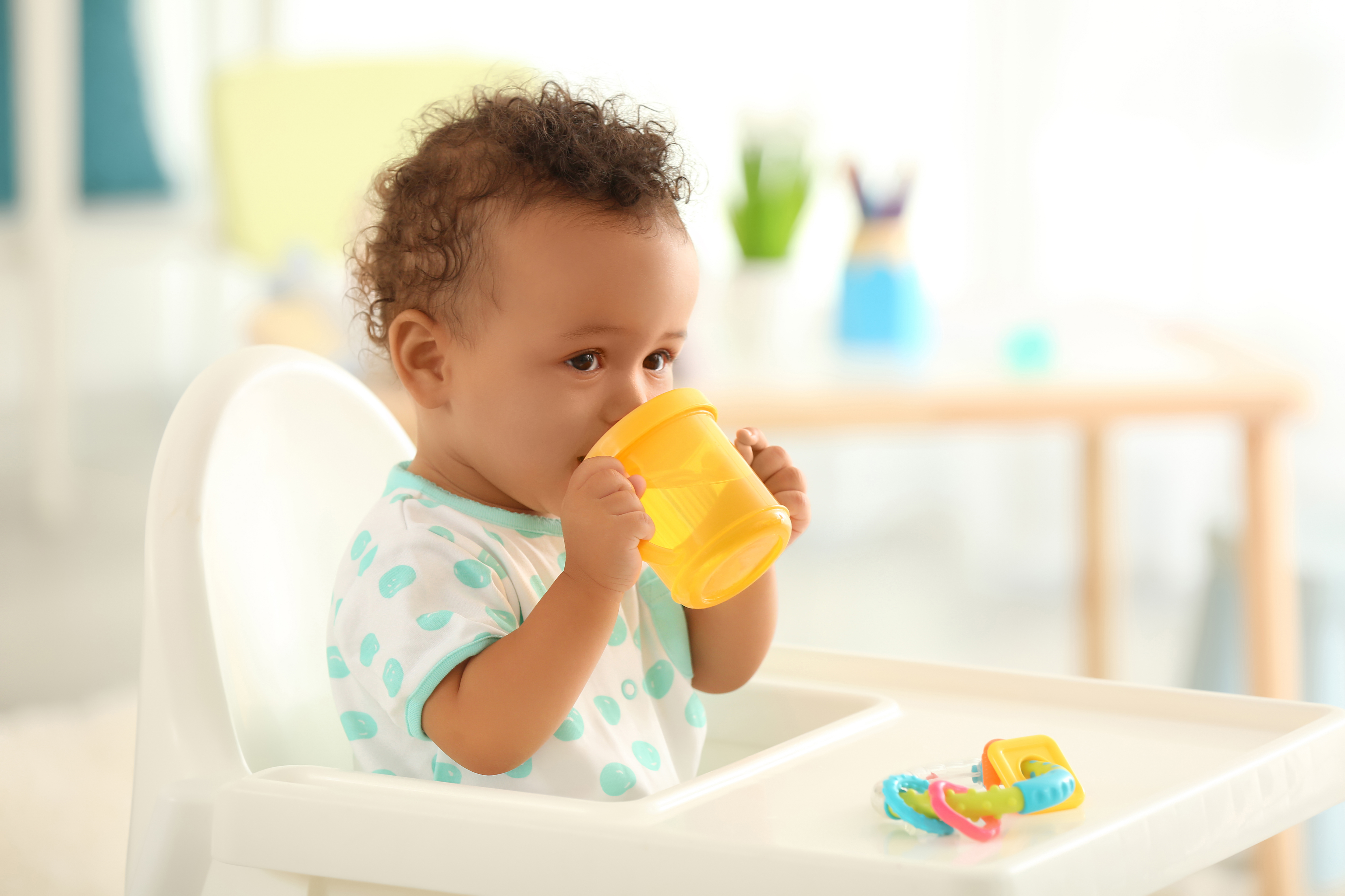 Keep Your Toddler's Teeth Healthy: The Benefits and Hazards of Sippy Cups